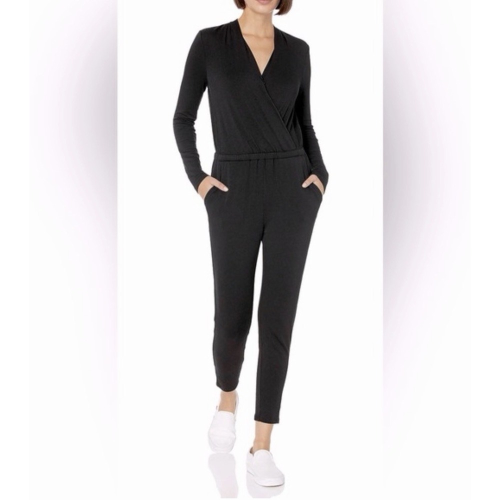 NWT Daily Ritual Jumpsuit Small Black Terry Long Sleeve V Neck Soft Lounge Cozy